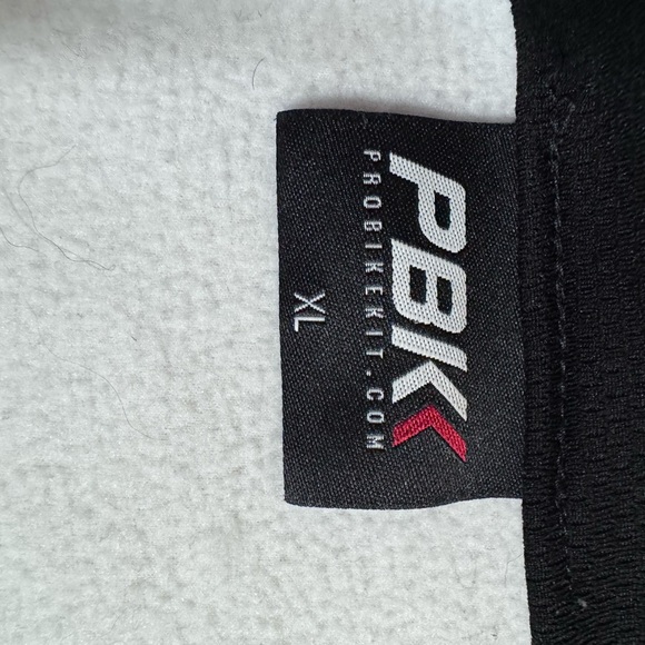 PBK Long Sleeved Cycling Jersey in Black with White highlights- XLG - Picture 6 of 6